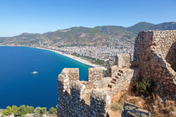 © 2bears - Fotolia.com Urlaub Türkei Senioren