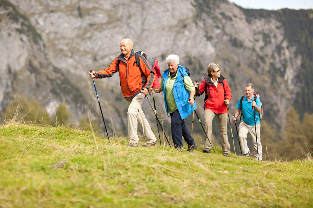 Beim Wandern die Natur genießen Sport